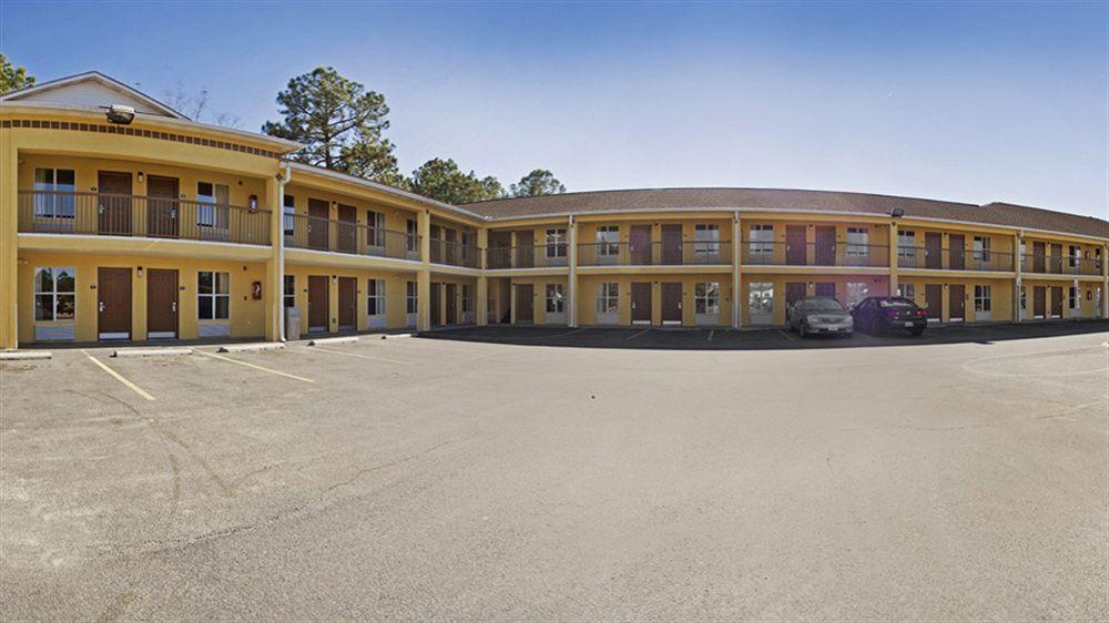 Days Inn By Wyndham Alma Buitenkant foto