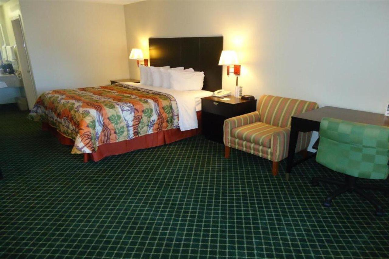 Days Inn By Wyndham Alma Buitenkant foto