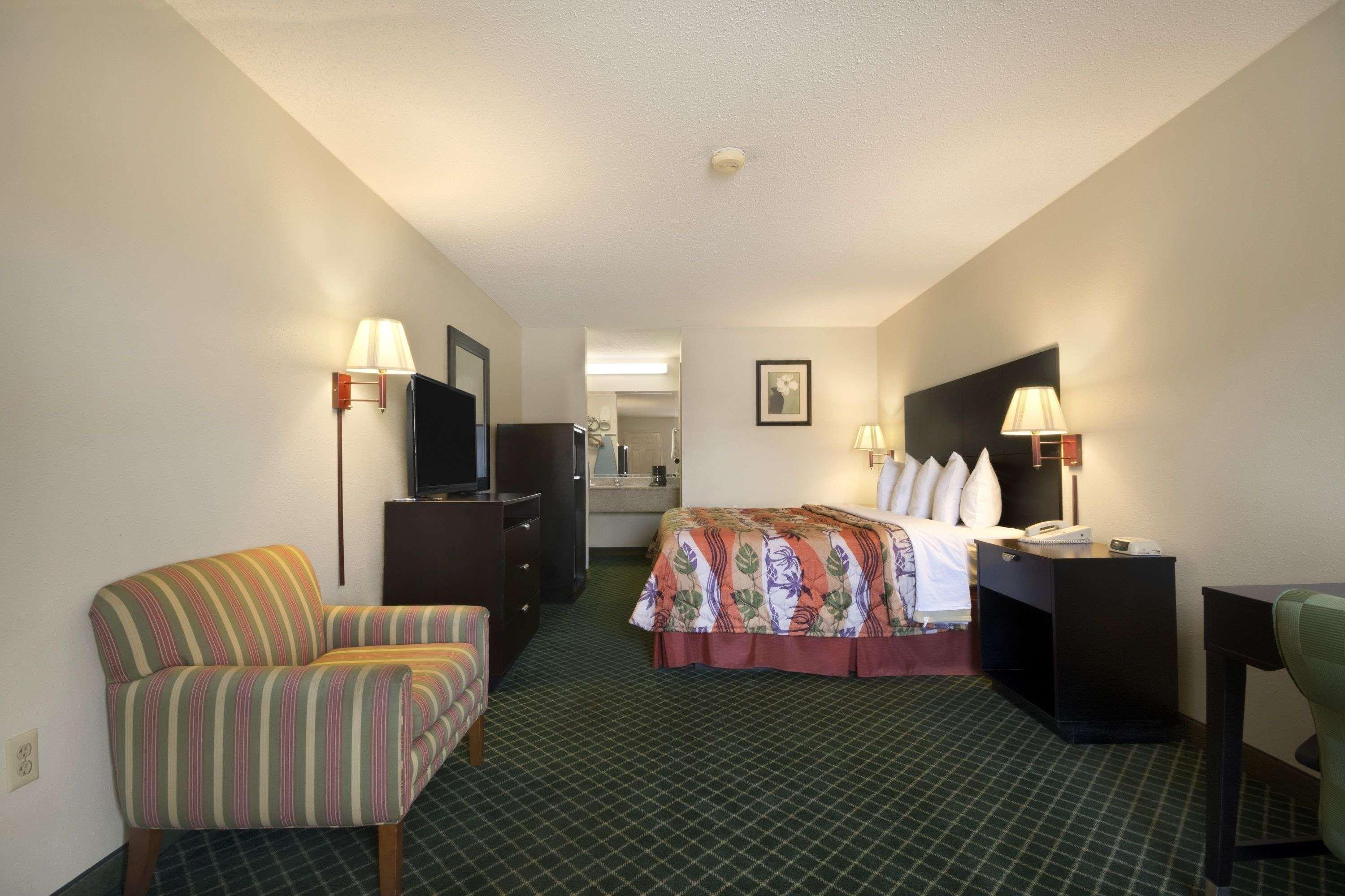 Days Inn By Wyndham Alma Buitenkant foto